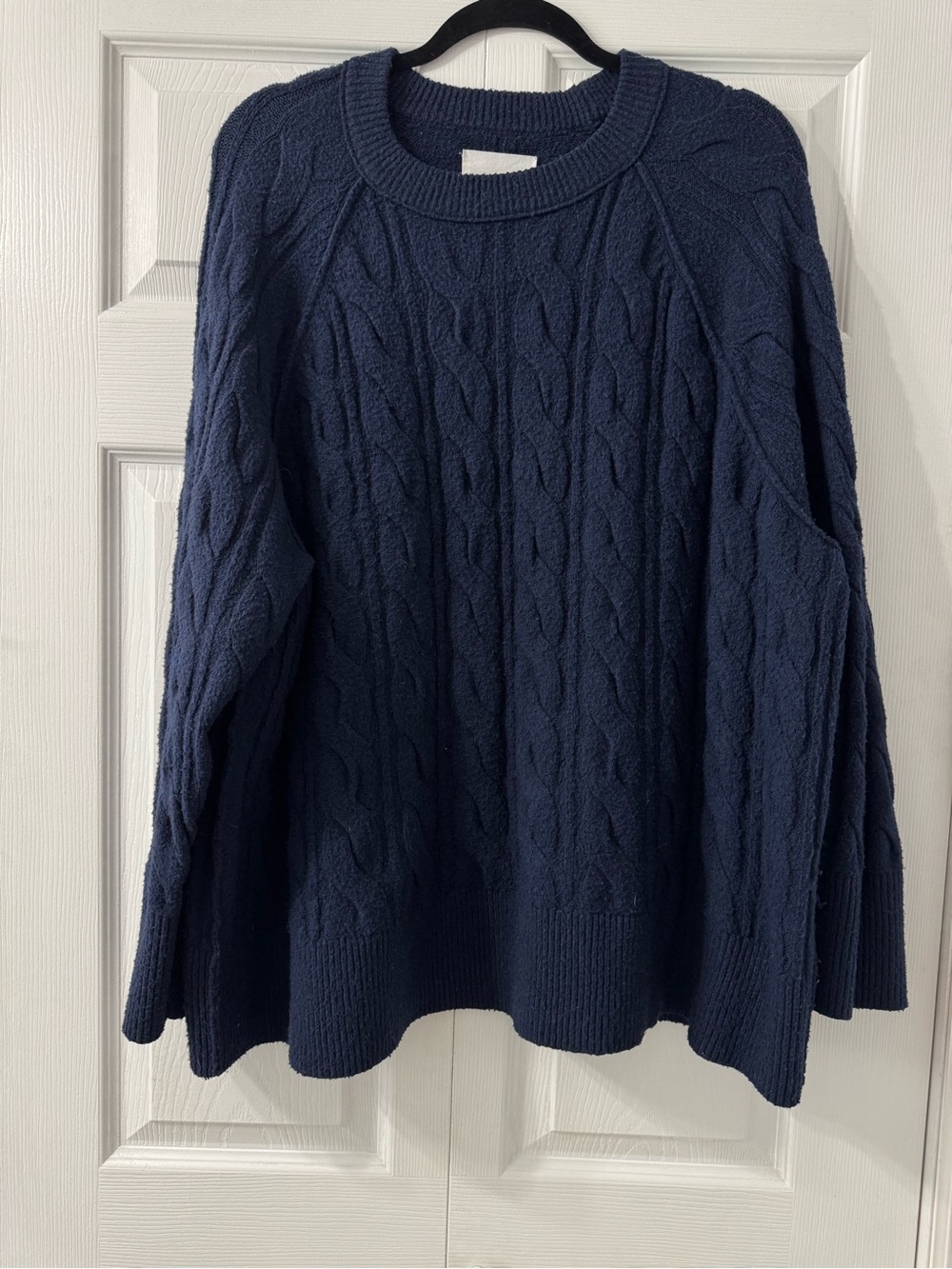 Aerie Classic Cable Knit Women's Sweater - Navy